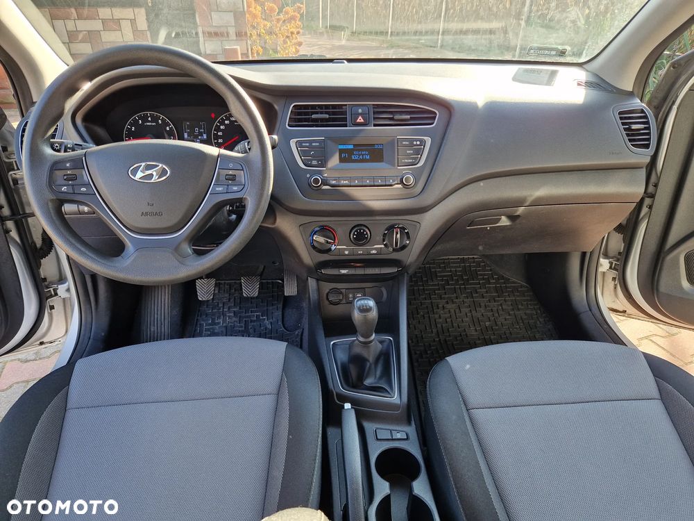 Hyundai i20 1.2 Comfort - 17