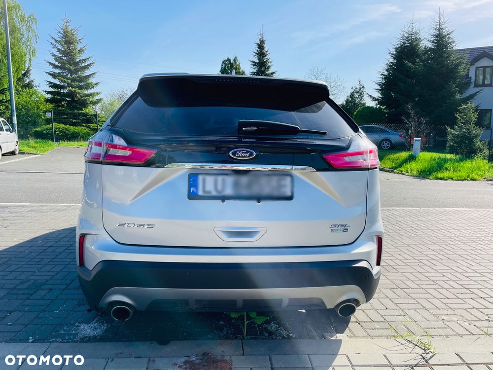 Ford Edge - 4