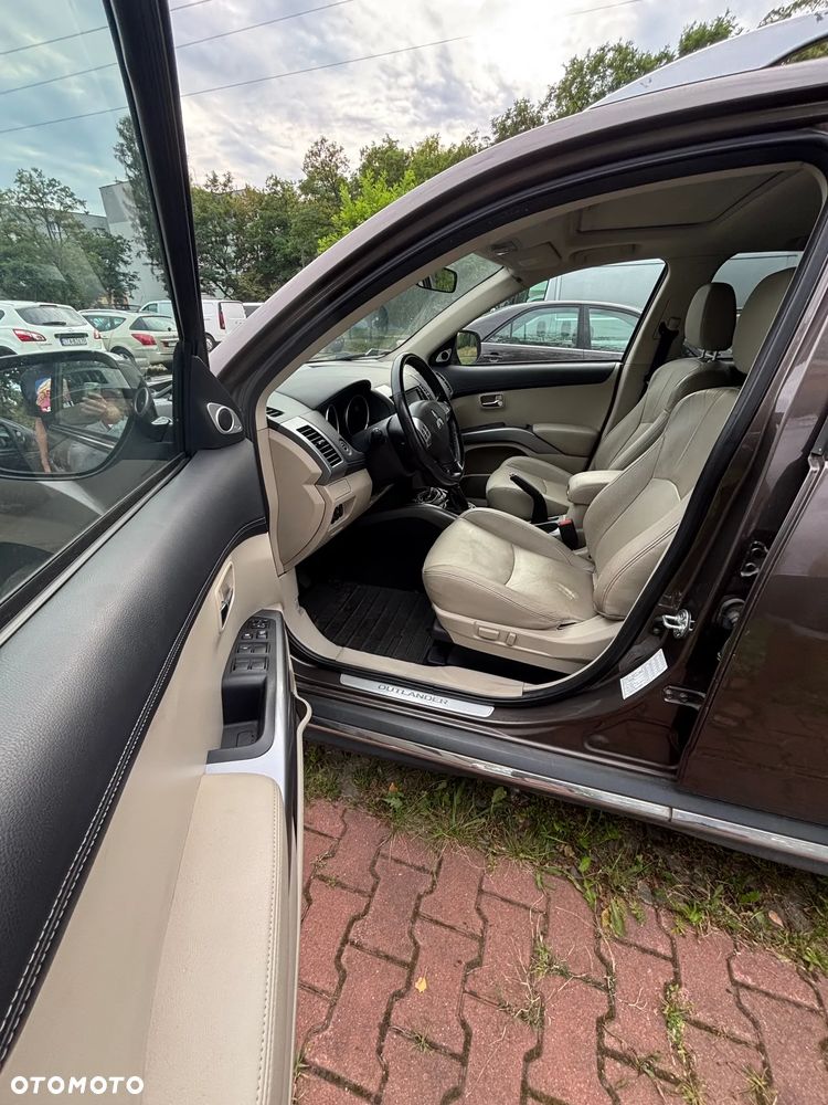 Mitsubishi Outlander 2.0 DID Instyle - 7
