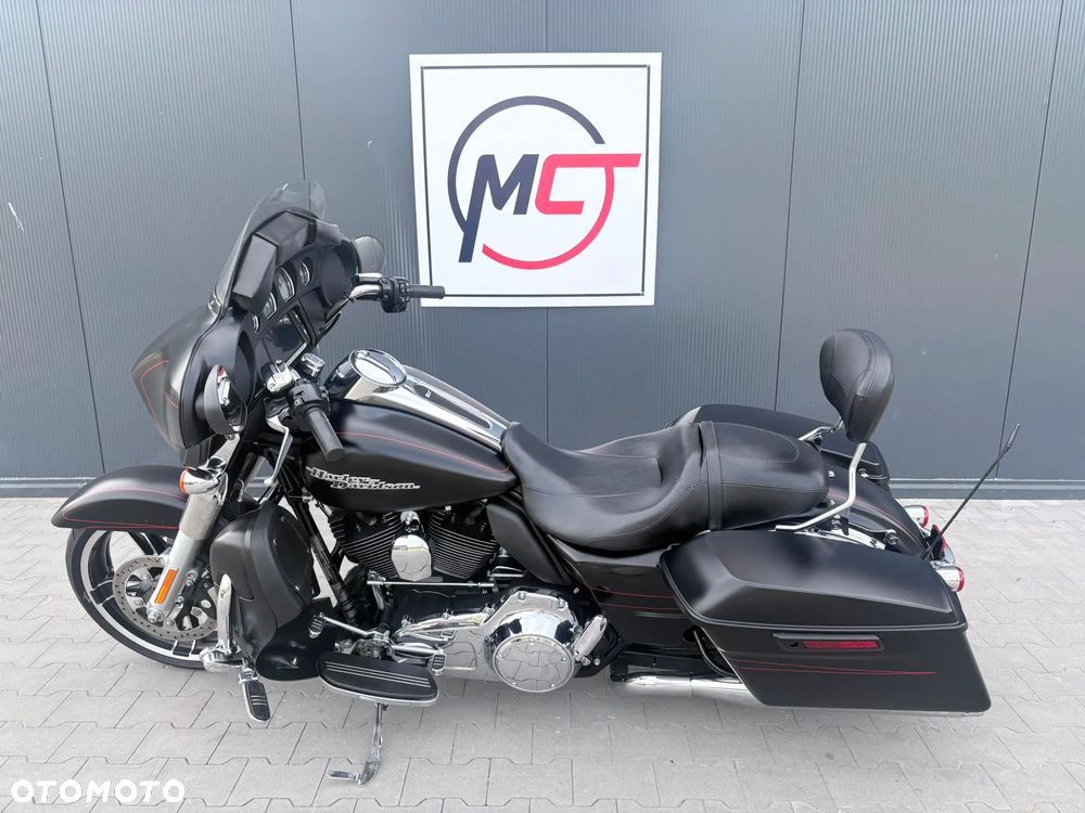 Harley-Davidson Touring Street Glide - 9