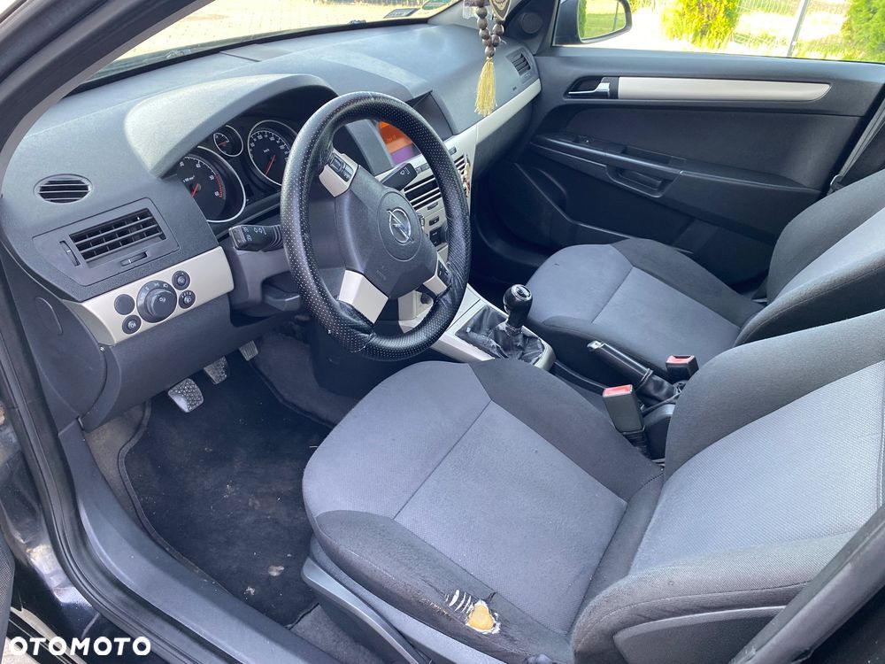 Opel Astra 1.9 CDTI - 8