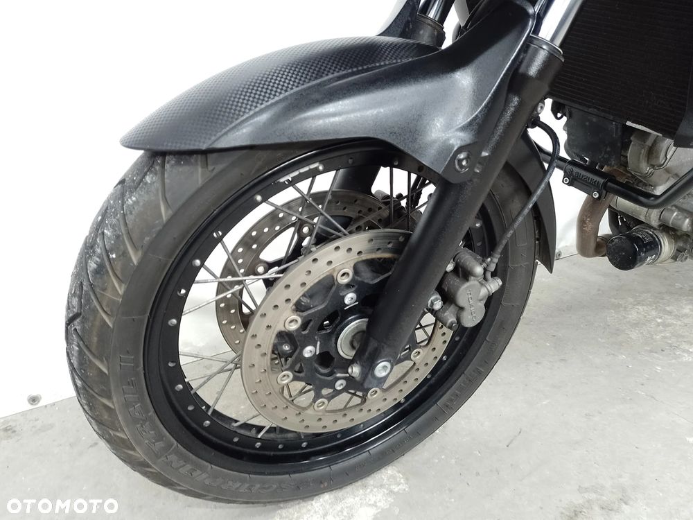 Suzuki V-STROM - 21