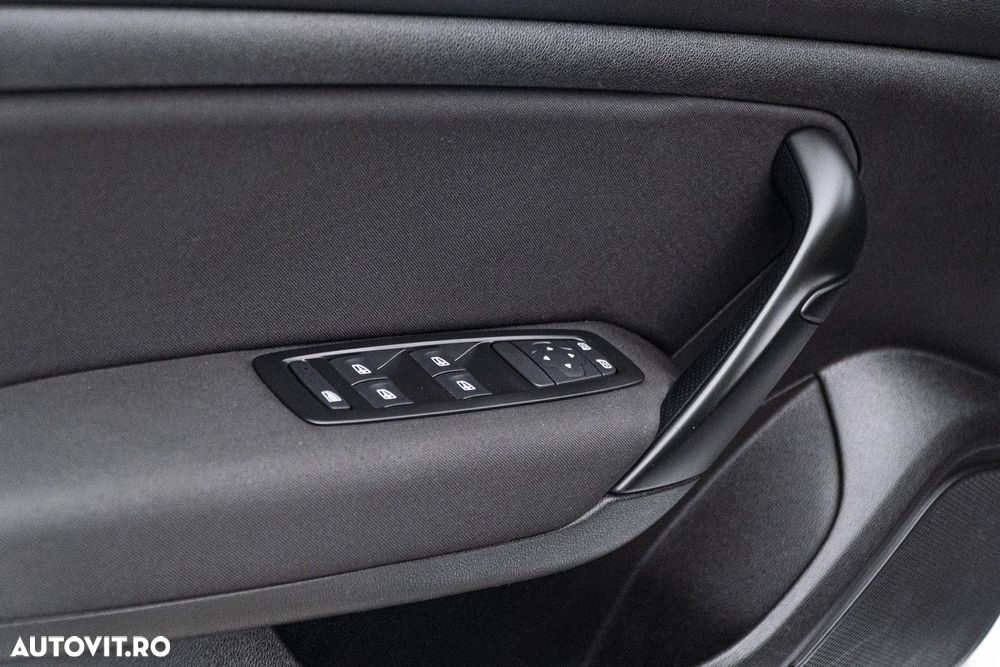 Renault Megane BLUE dCi 115 INTENS - 22