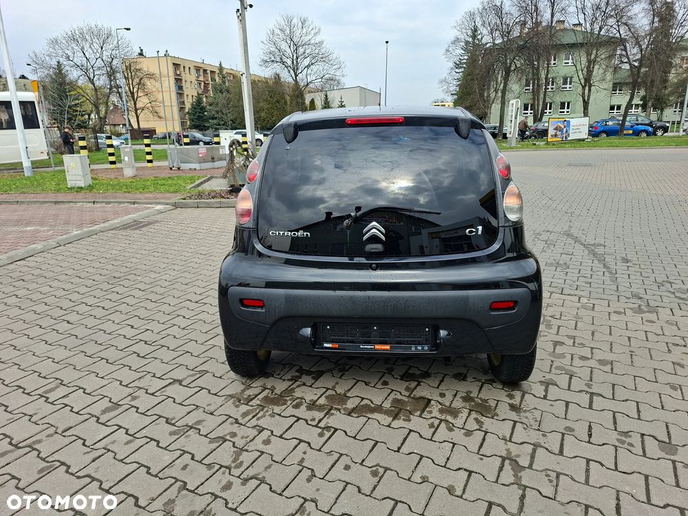 Toyota Aygo x-cite - 12