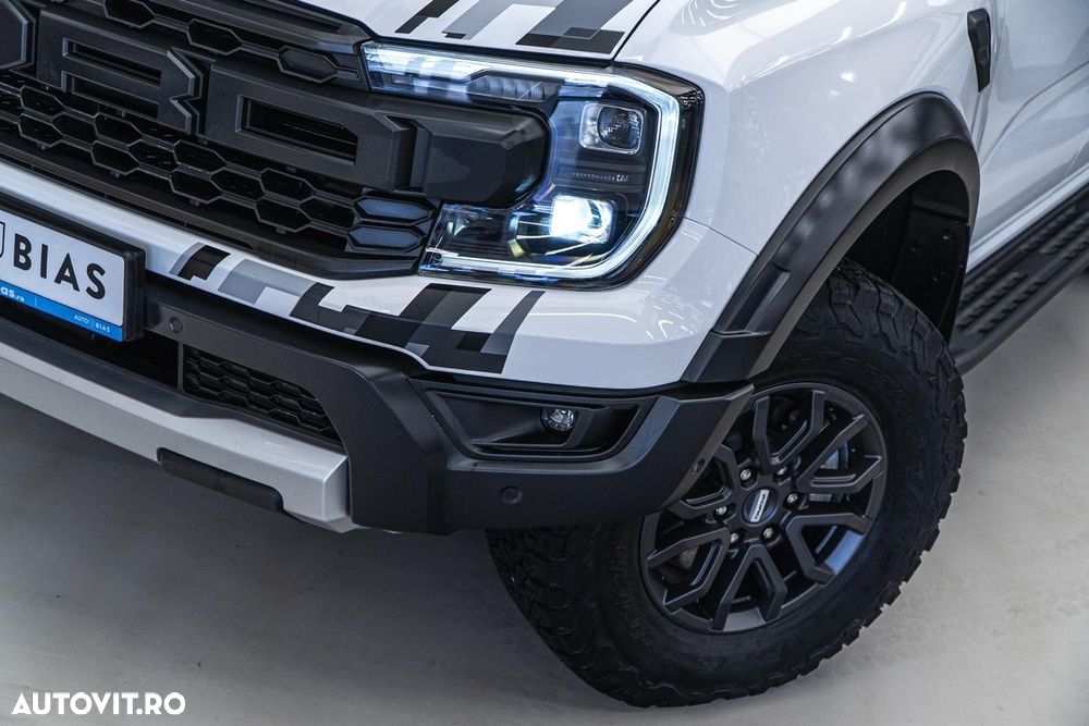 Ford Raptor - 35