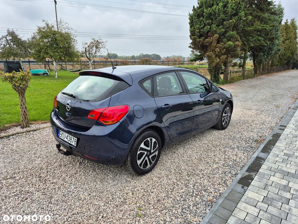 Opel Astra - 10