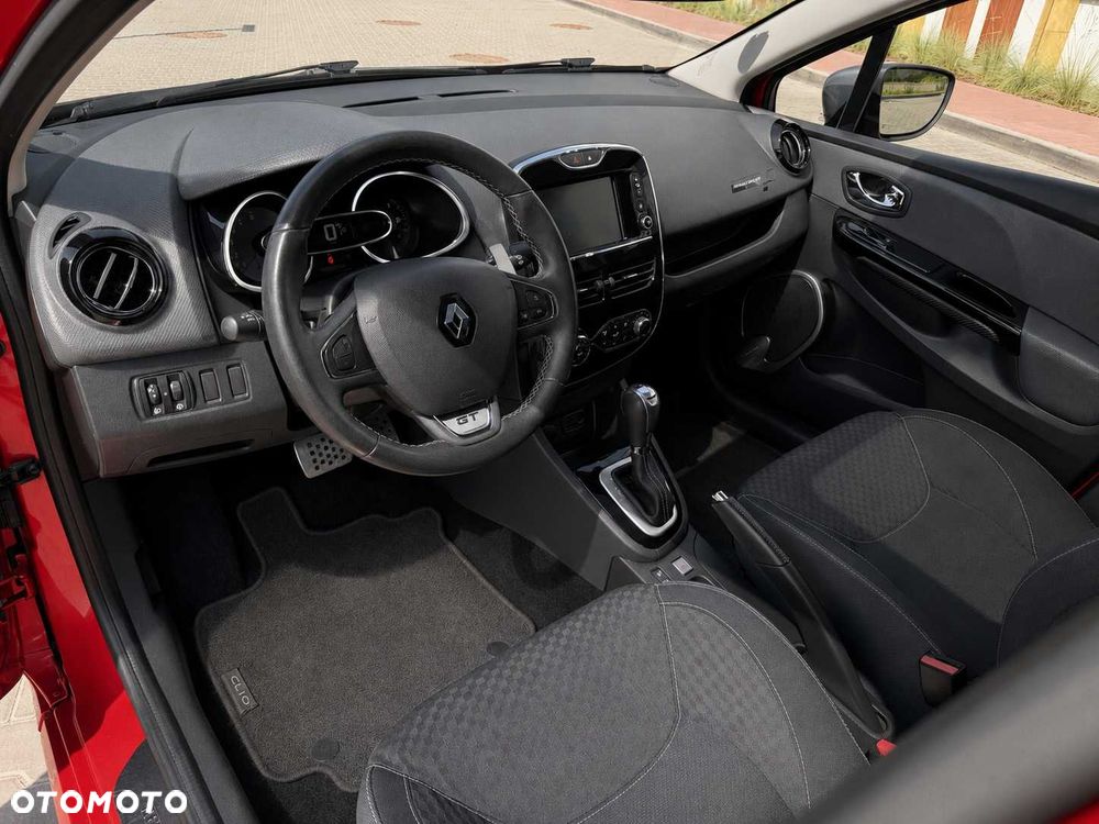 Renault Clio - 6