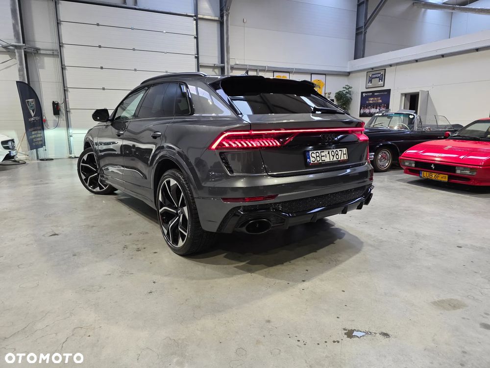 Audi RS Q8 - 5
