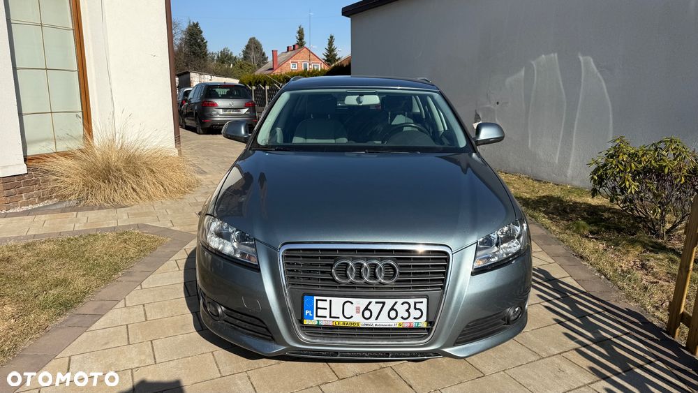Audi A3 Sportback - 1