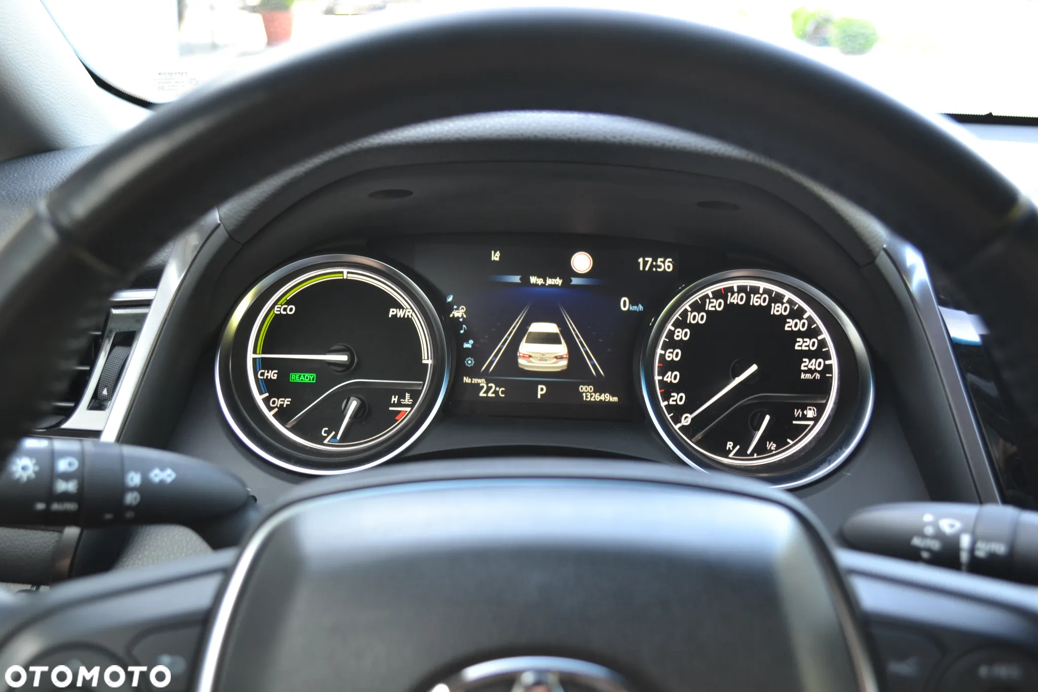 Toyota Camry - 18