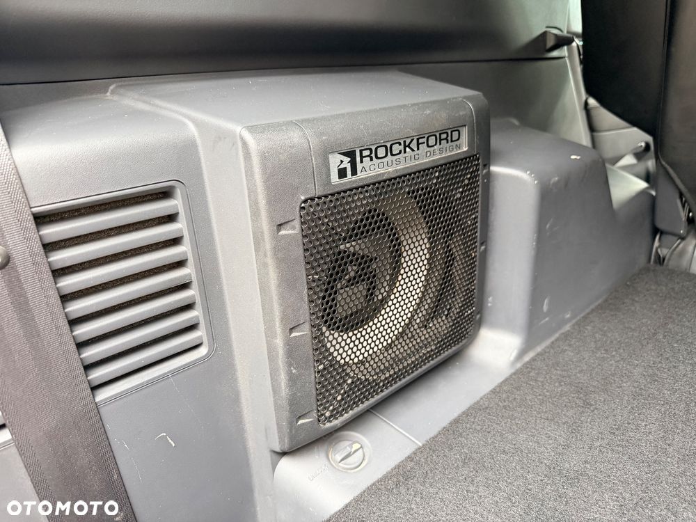 Mitsubishi Pajero - 10