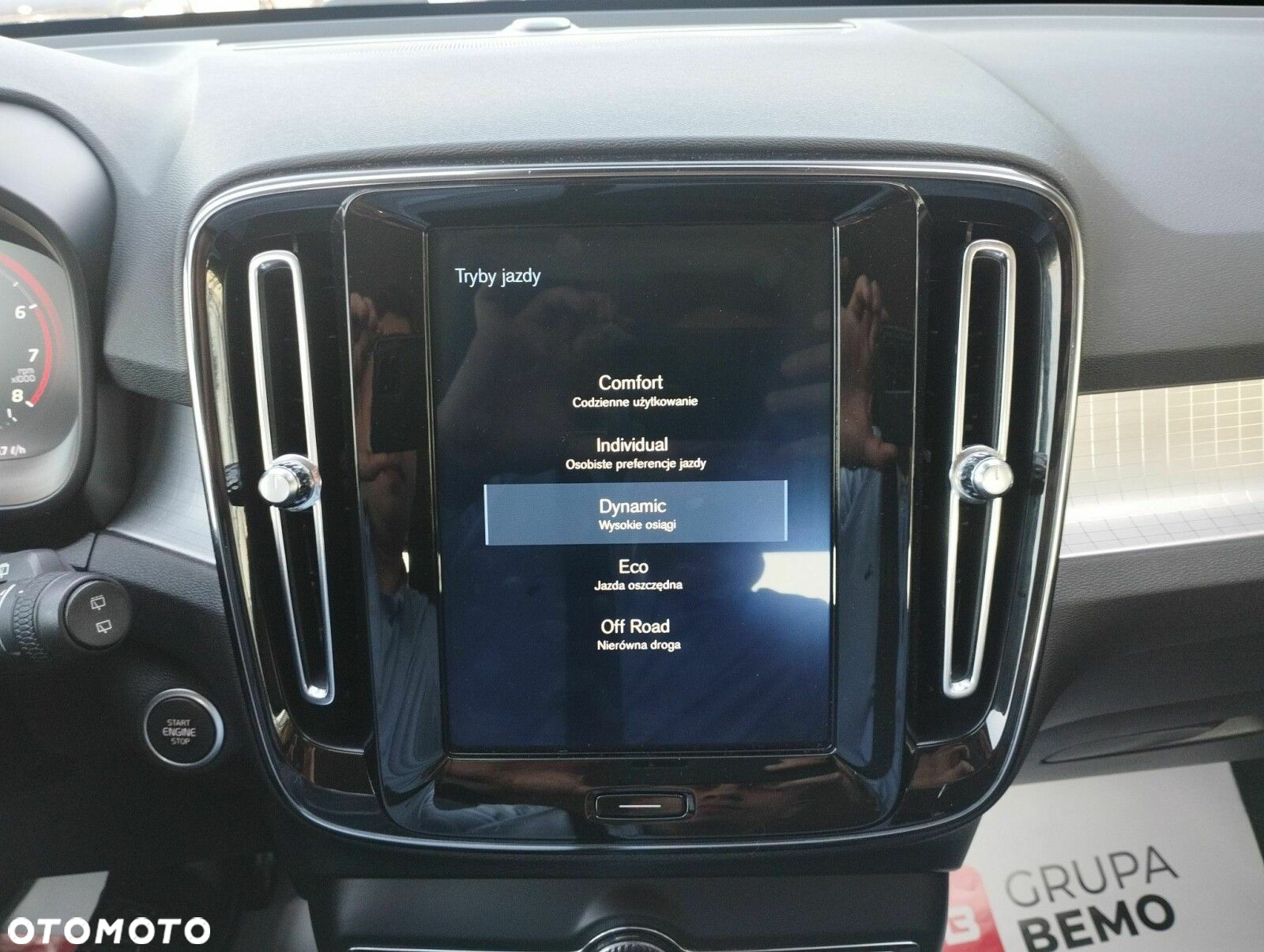 Volvo XC 40 T3 Momentum Pro - 28
