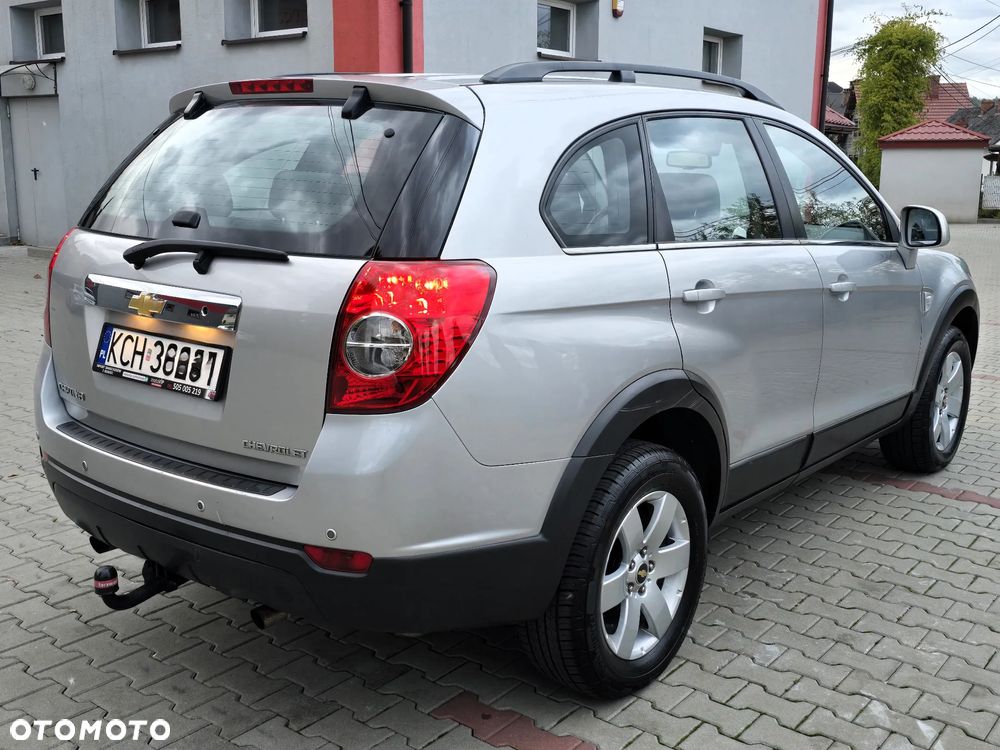 Chevrolet Captiva 2.4 4WD 7 Sitzer LT - 7