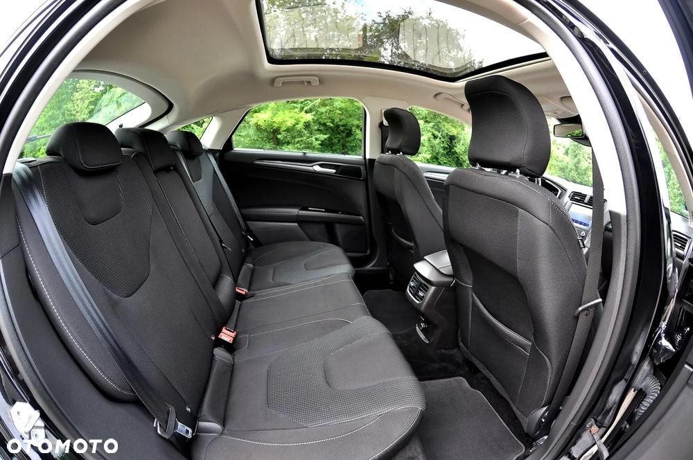 Ford Mondeo 2.0 EcoBlue Titanium - 21
