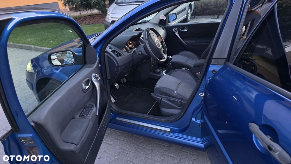 Renault Megane 2.0 dCi Dynamique - 10