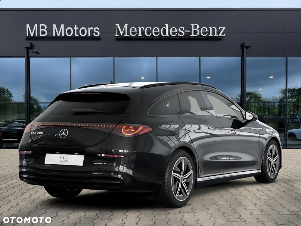 Mercedes-Benz CLA - 4