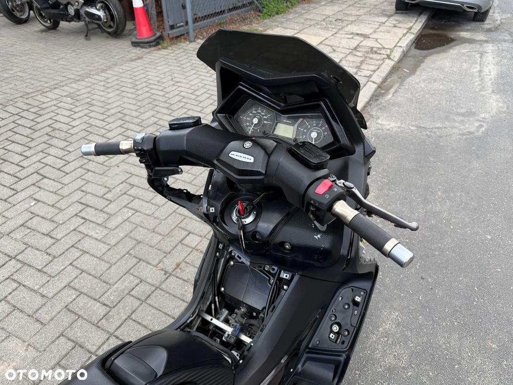 Yamaha Tmax - 11