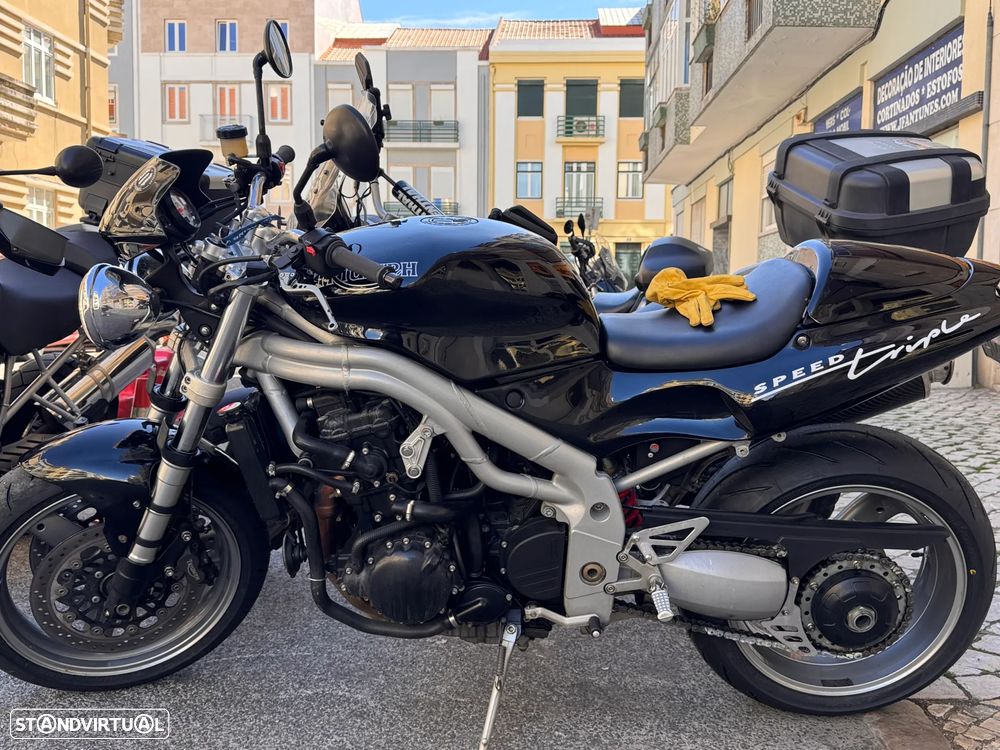 Triumph Speed Triple - 1