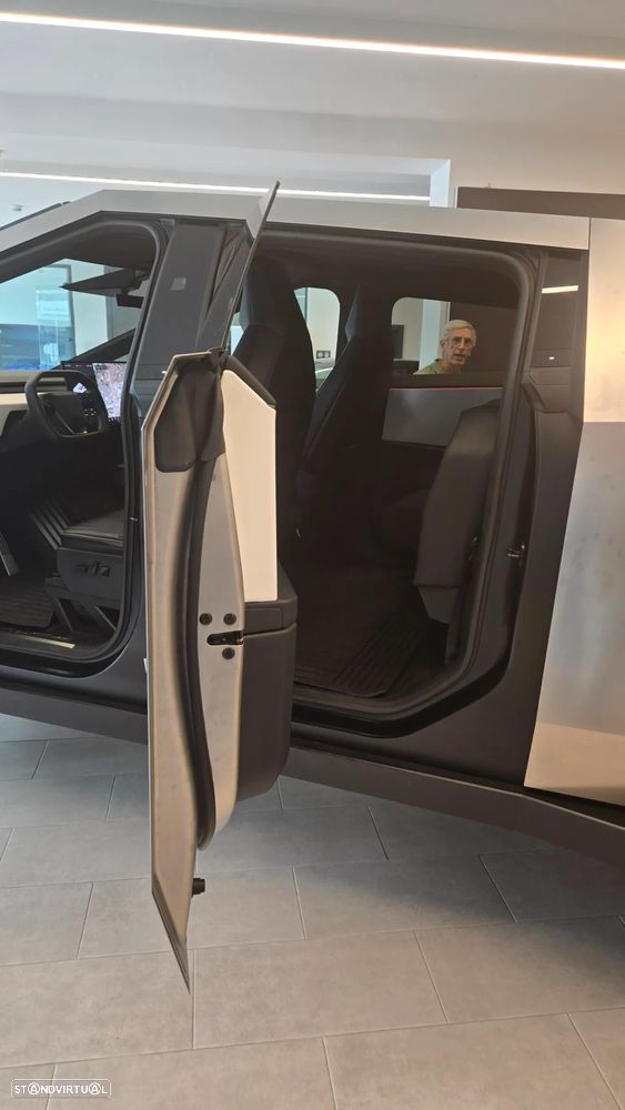 Tesla Model S Plaid AWD - 31