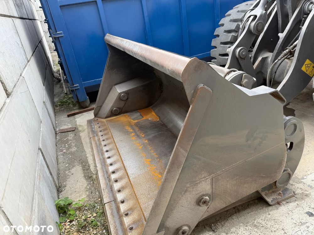 Volvo L90H - 7