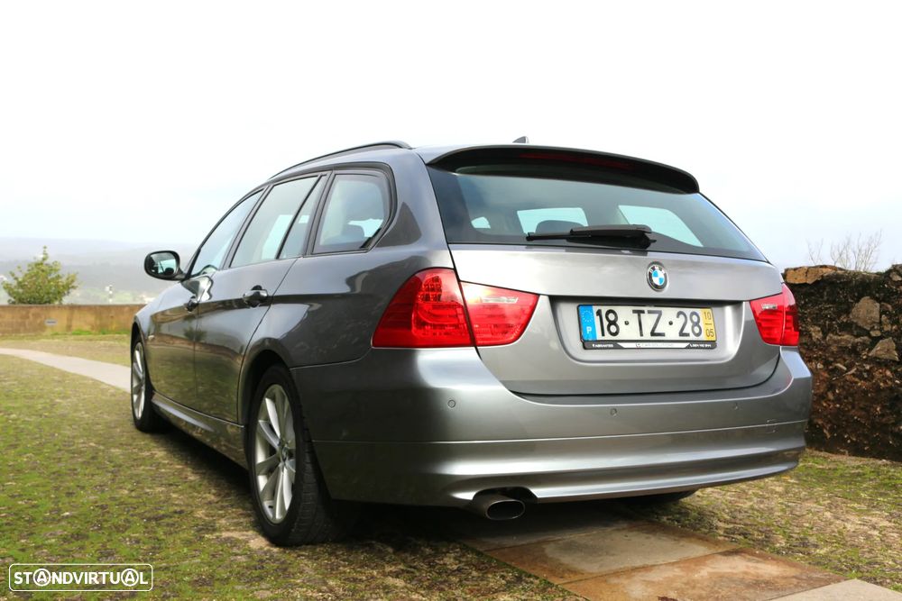 BMW 318 d Navigation Sport - 9