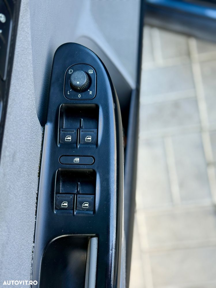 Volkswagen Passat Variant 2.0 TDI Highline - 18