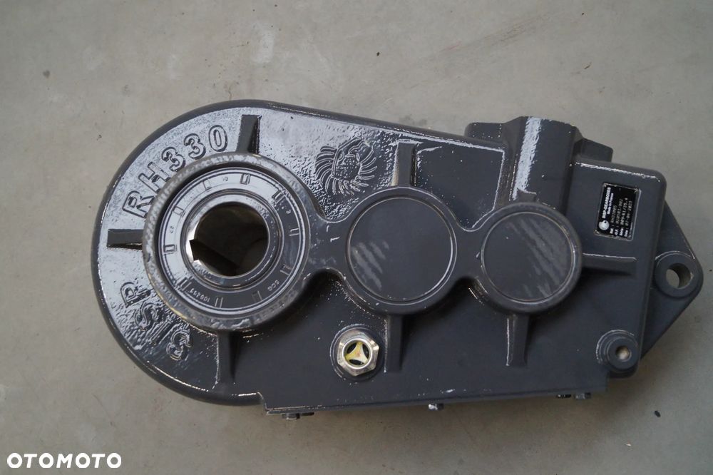 Przekładnia napędu taśmy. Skrzynia RH330 Pichon, Perard, Rozrzutnik - 3