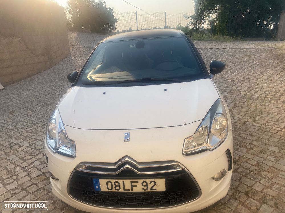 Citroën DS3 1.6 e-HDi Airdream Sport Chic - 1