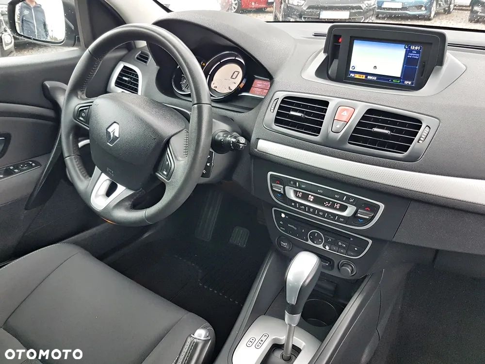 Renault Megane Grandtour 2.0 140 CVT Dynamique - 29