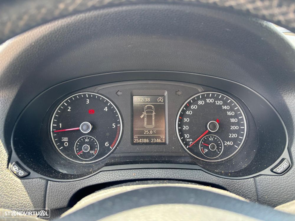 VW Sharan - 6