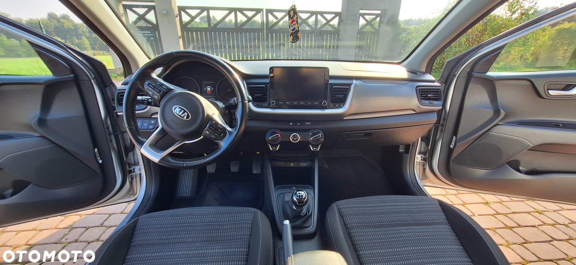 Kia Stonic 1.2 L - 6