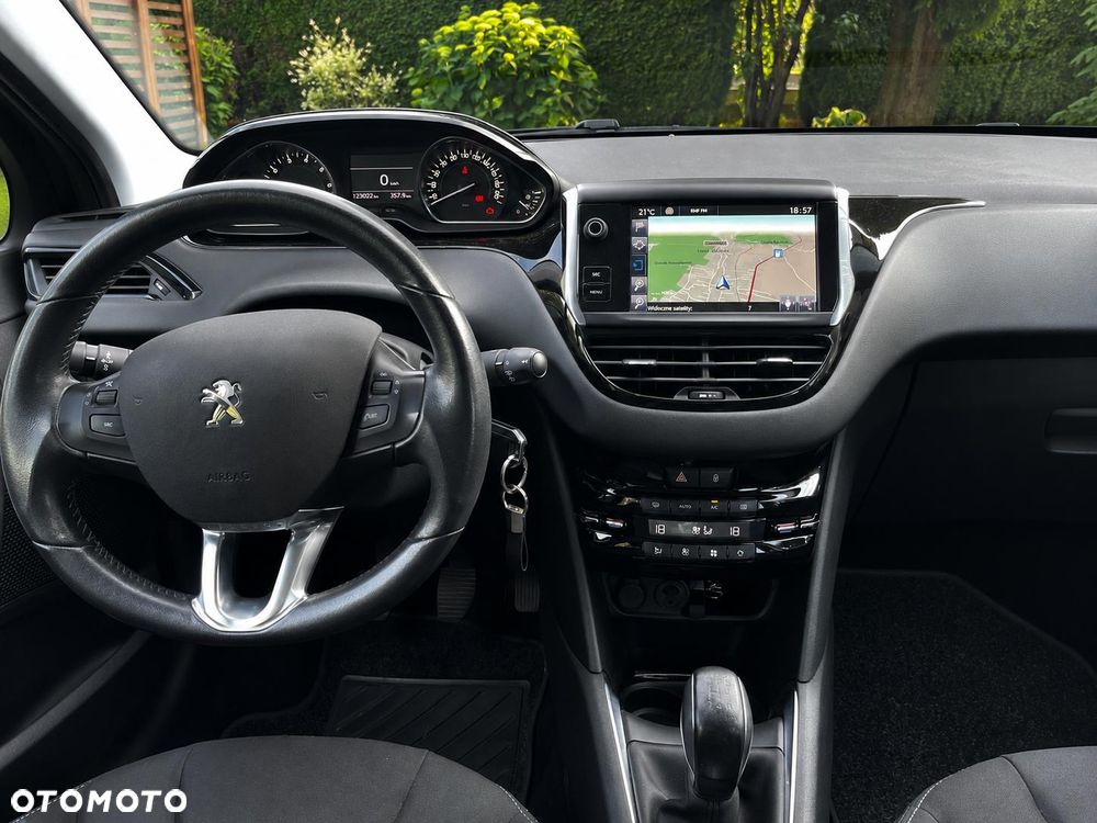Peugeot 208 1.2 PureTech Active - 13