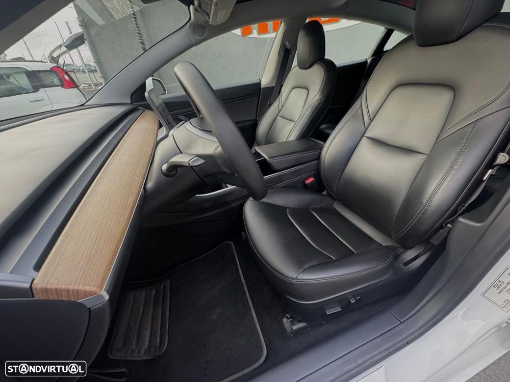 Tesla Model 3 Standard Range Plus RWD - 11