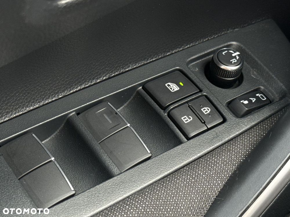 Toyota Corolla 1.8 Hybrid Comfort - 18