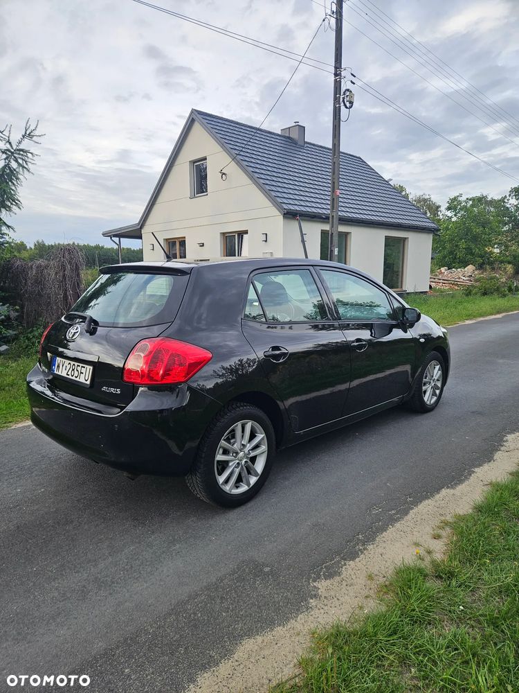 Toyota Auris 2.0 D-4D - 7