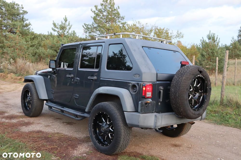 Jeep Wrangler - 11