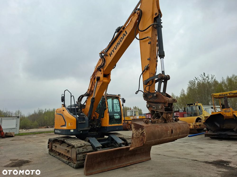 Hyundai HX235 LCR - 15