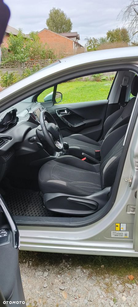 Peugeot 208 1.2 PureTech Active - 14