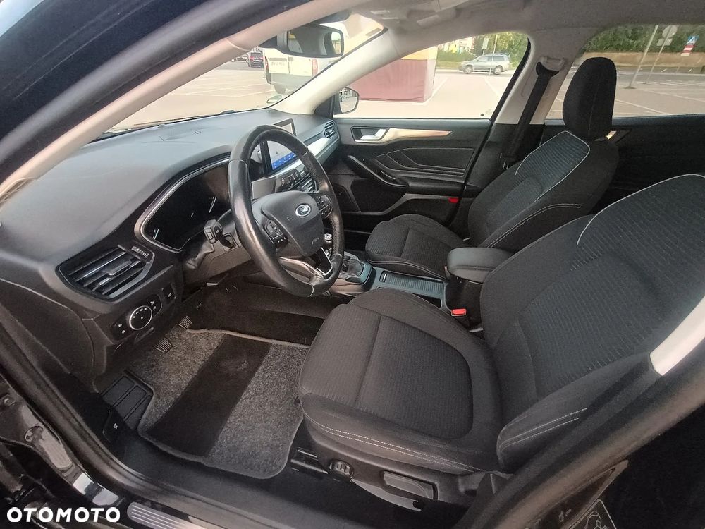 Ford Focus 1.0 EcoBoost Titanium Business - 10