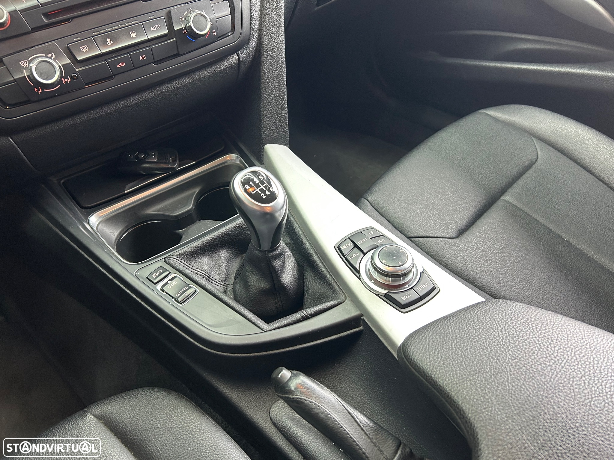 BMW 318 d Touring Navigation - 11