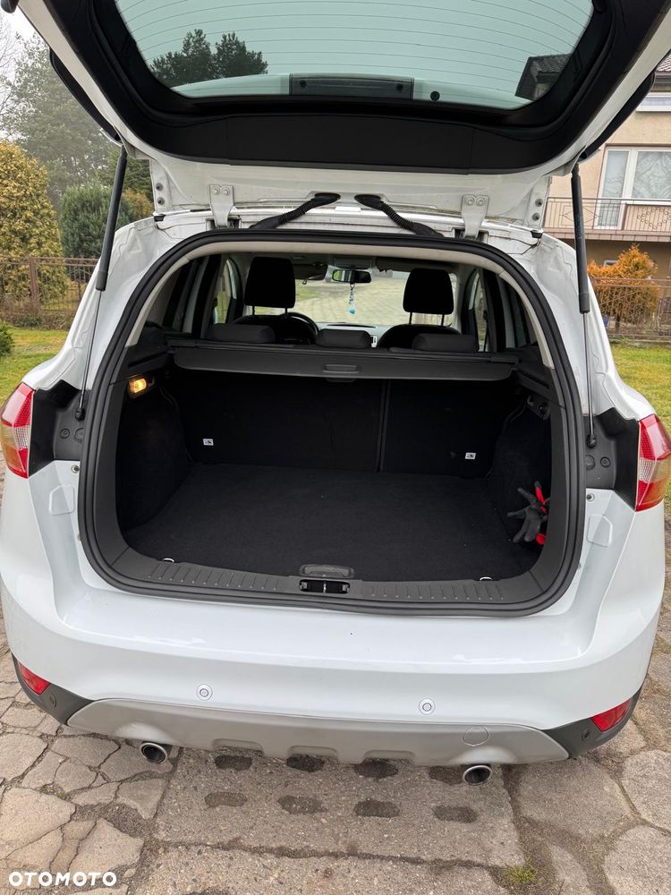 Ford Kuga 2.0 TDCi 2x4 Trend - 11