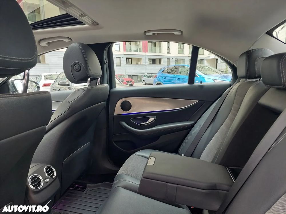 Mercedes-Benz E 200 4MATIC Aut. - 14