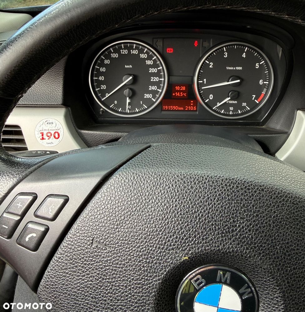 BMW Seria 3 318i Edition Exclusive - 7