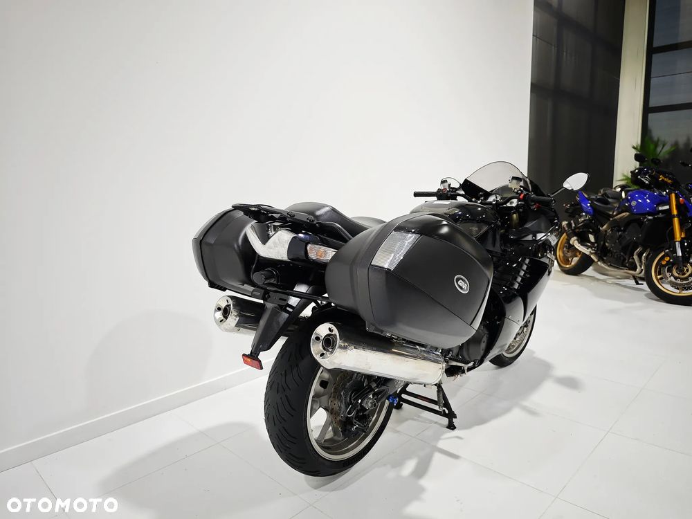 Kawasaki ZZR - 8