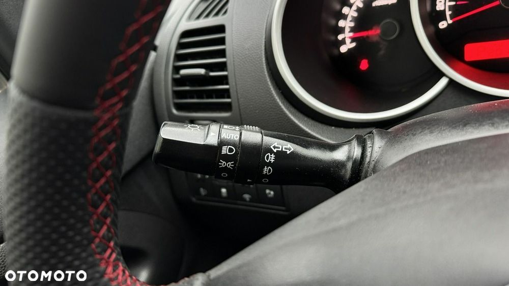 Kia Venga - 23