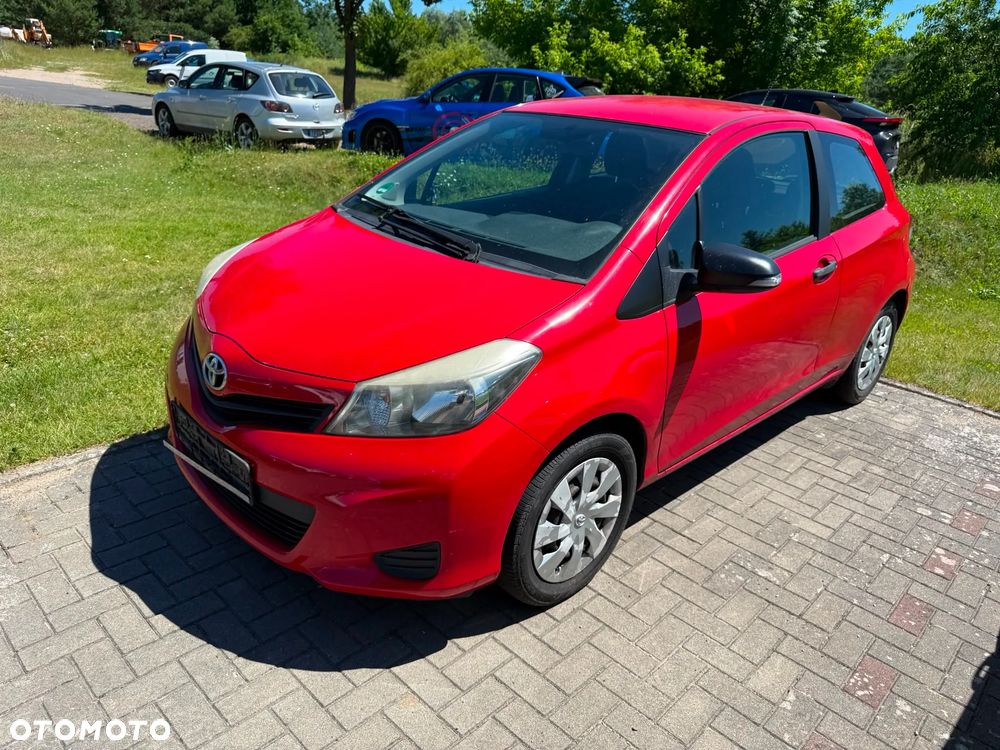 Toyota Yaris - 1