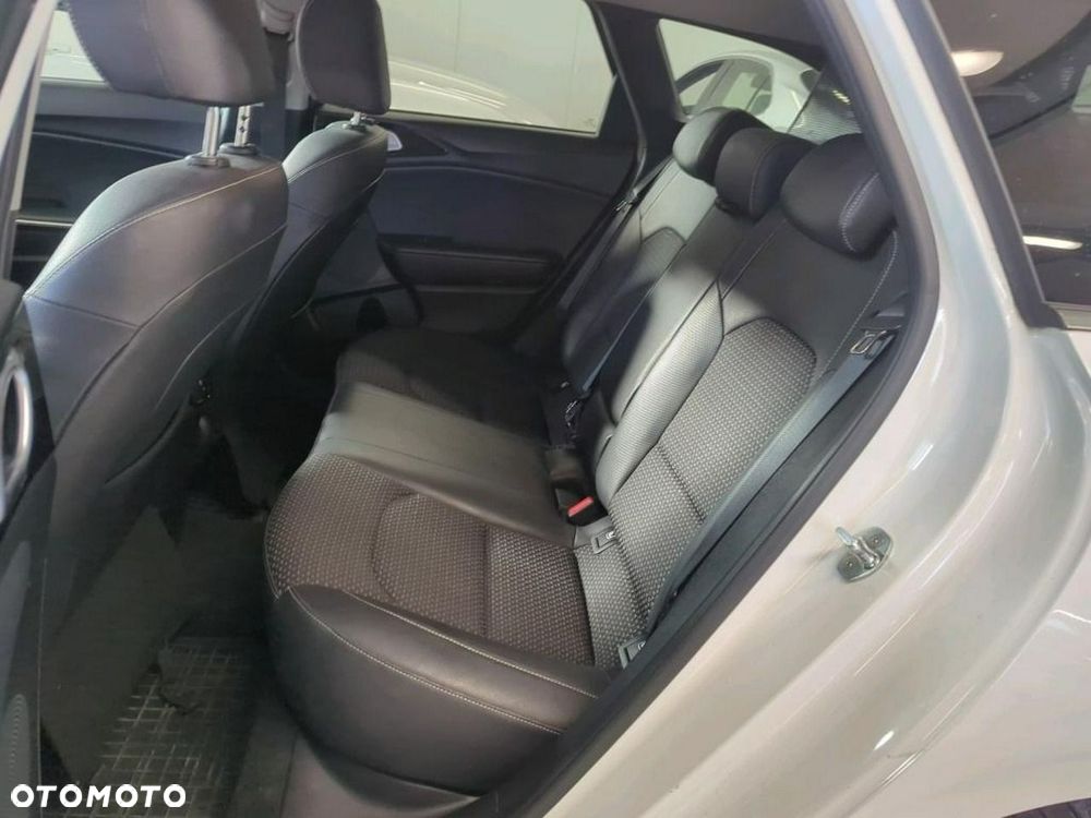 Kia Ceed - 6