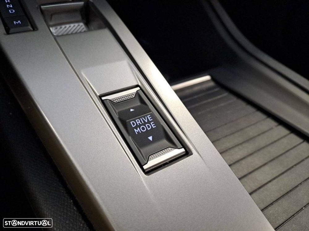 Peugeot 308 1.2 Hybrid Style e-DCS6 - 22