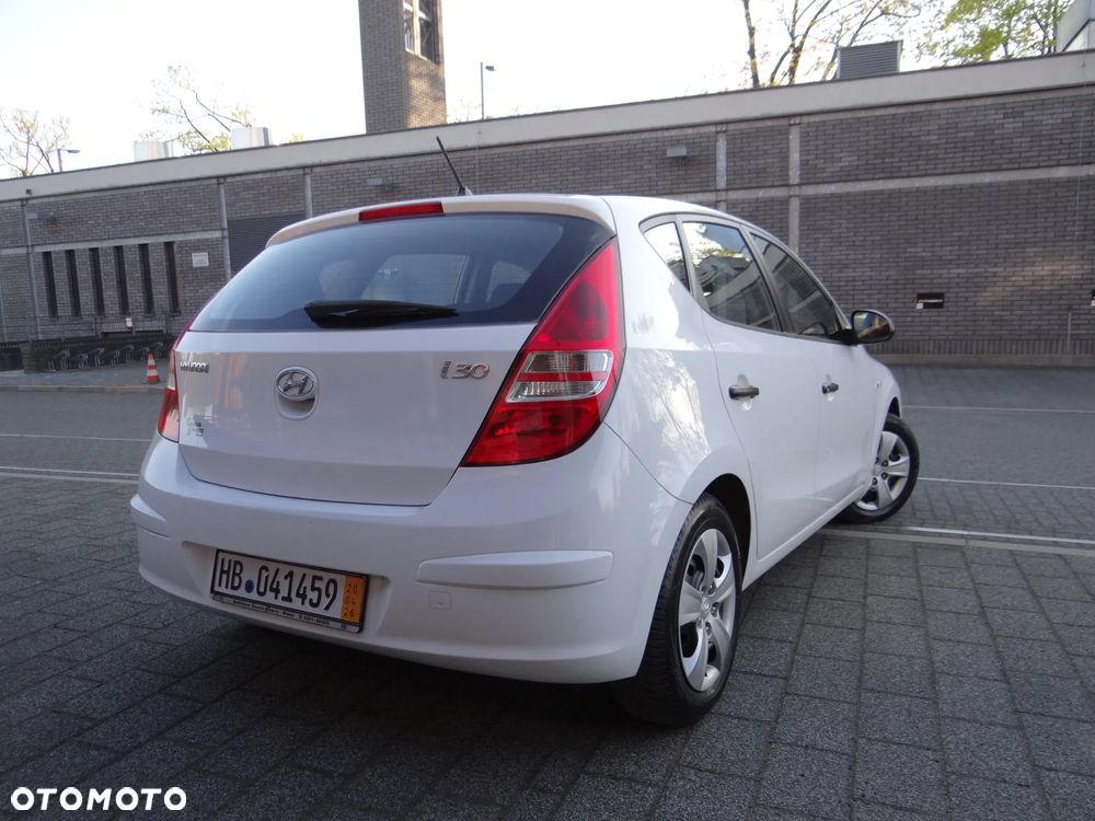 Hyundai i30 1.4 Classic - 4