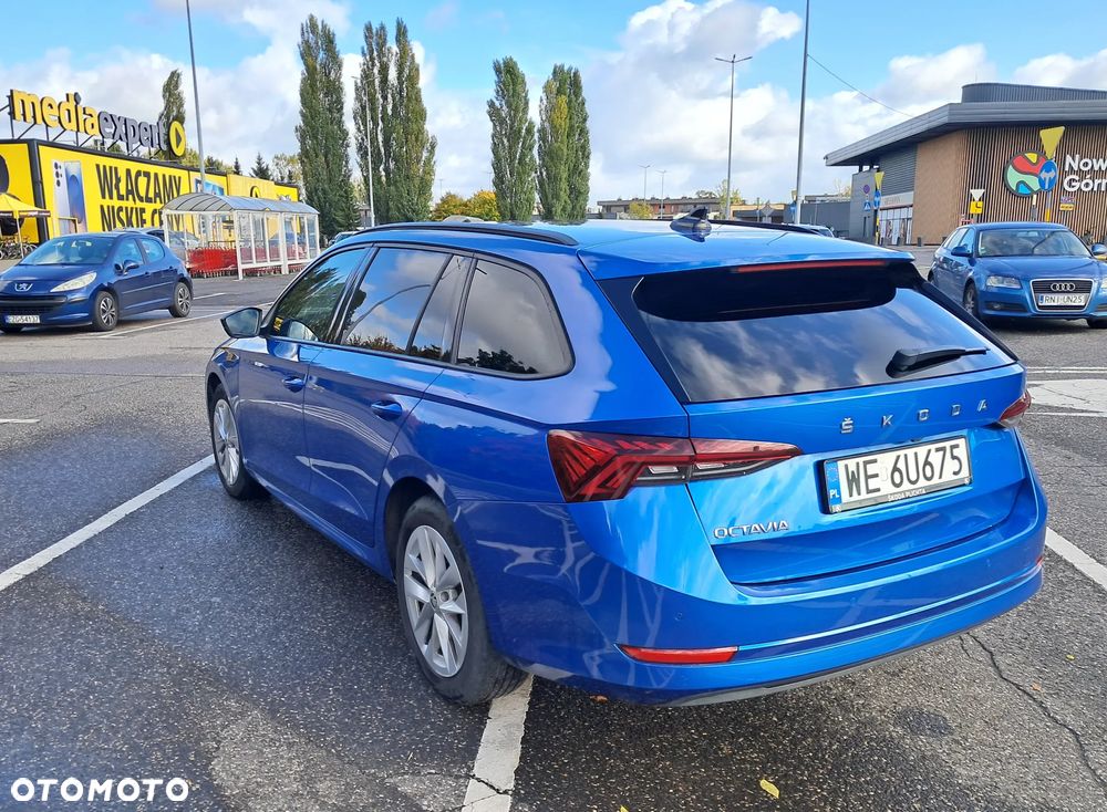 Skoda Octavia 2.0 TDI Ambition DSG - 6